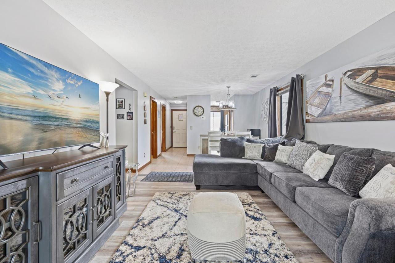 Spacious Modern Condo - 1St Floor - One Block To The Beach Myrtle Beach Dış mekan fotoğraf