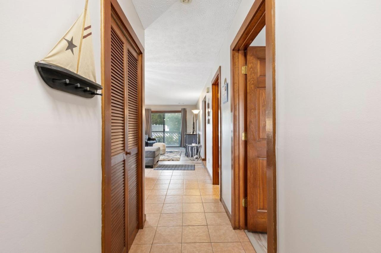 Spacious Modern Condo - 1St Floor - One Block To The Beach Myrtle Beach Dış mekan fotoğraf
