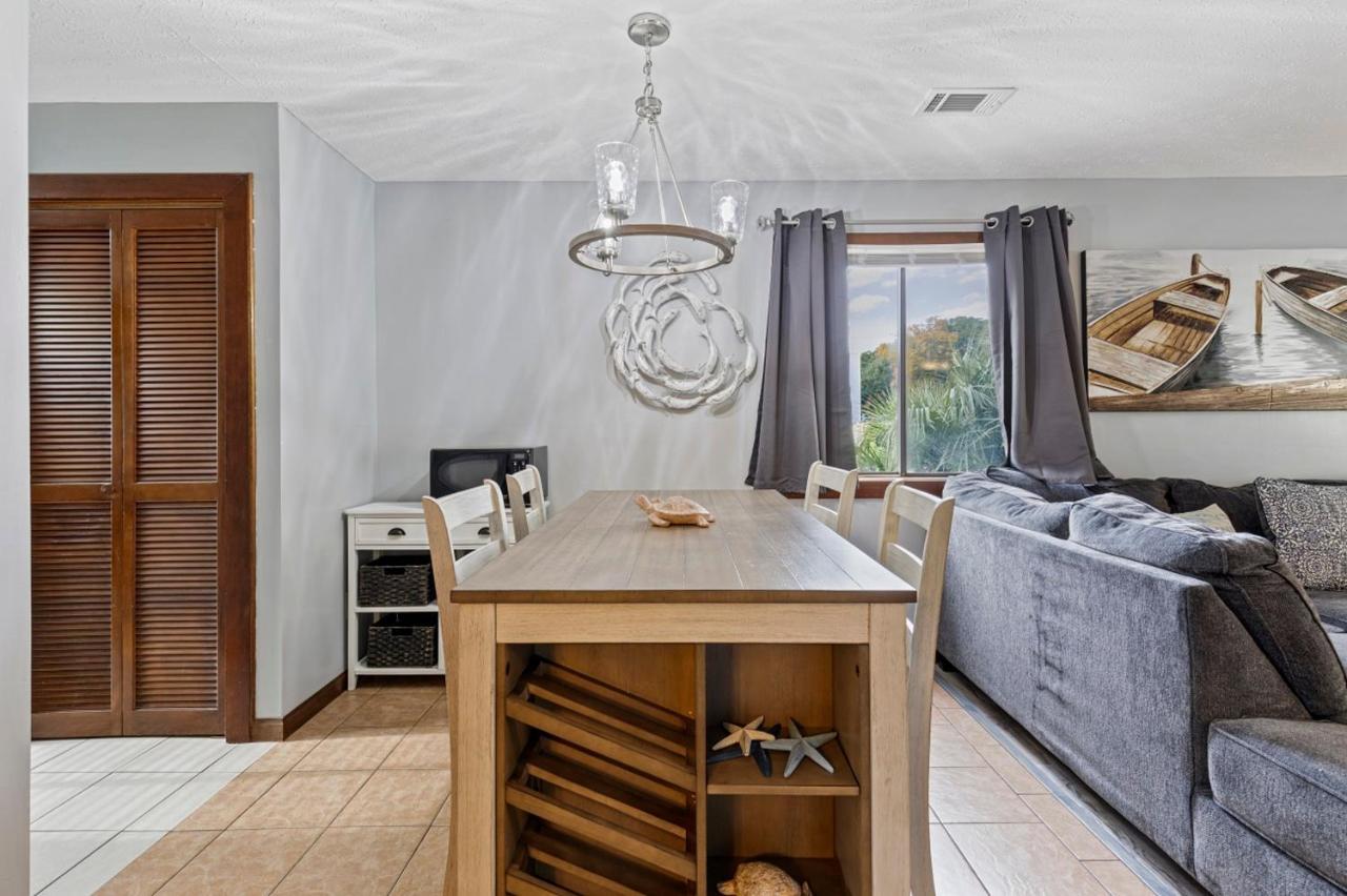 Spacious Modern Condo - 1St Floor - One Block To The Beach Myrtle Beach Dış mekan fotoğraf